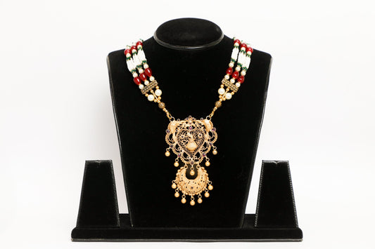 925 Temple look Kalash motif hand crafted with filigree art and finished with 22k gold polished ,comes with detachable hand woven Mala