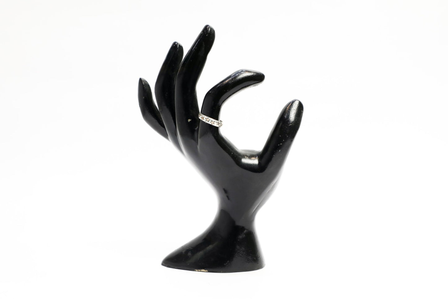 925 Oxidised look star motif band ring