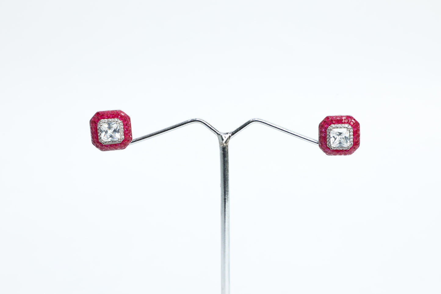 925 STERLING SILVER PINK SWAROWSKI SOLITAIRE STUDS