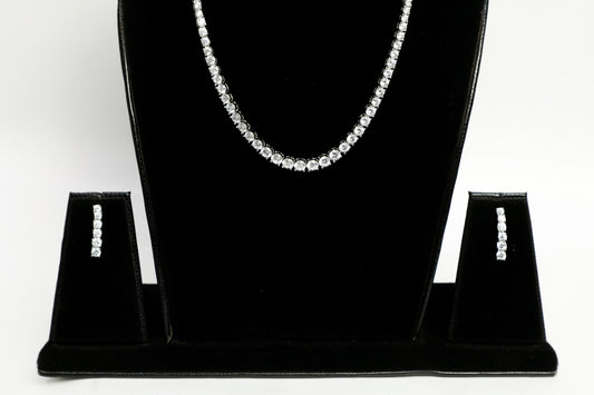 925 SS SWAROWSKI studded solitaire necklace platinum plated