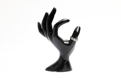 925 Oxidised silver star motif movable band ring