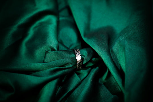925 Sterling silver GENTS solitaire ring with enamel work