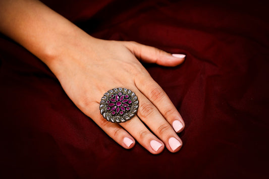 925 Oxidised silver red onyx chalcedony studded cocktail ring